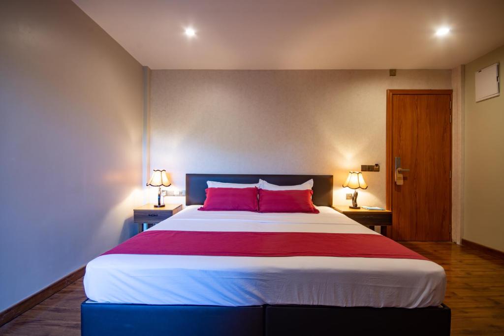 Garden View Suite - Image 1